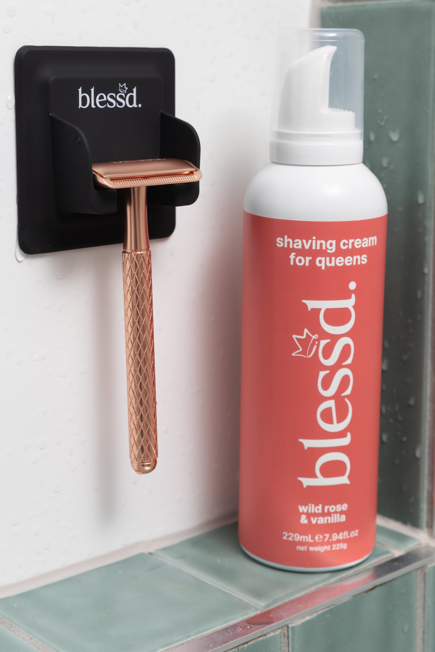 Watch The Throne bundle - shaving cream + boyfriend razor + razor caddy